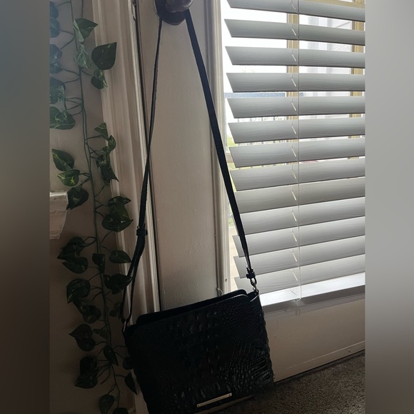Brahmin crossbody - Picture 2 of 6
